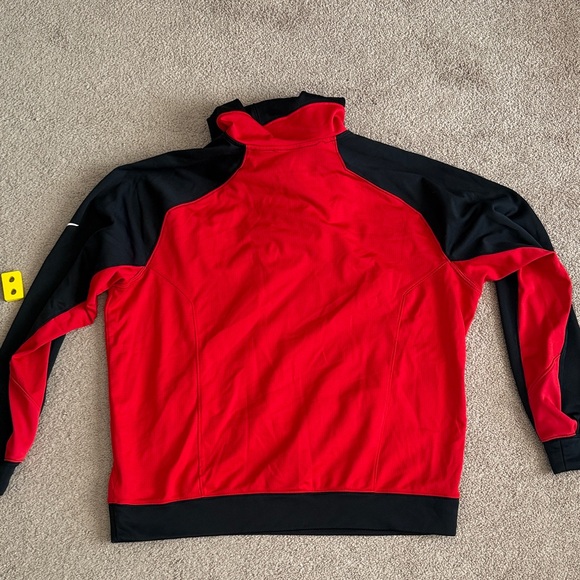 Nike Black and Red Therma-Fit Hoodie - Picture 3 of 3